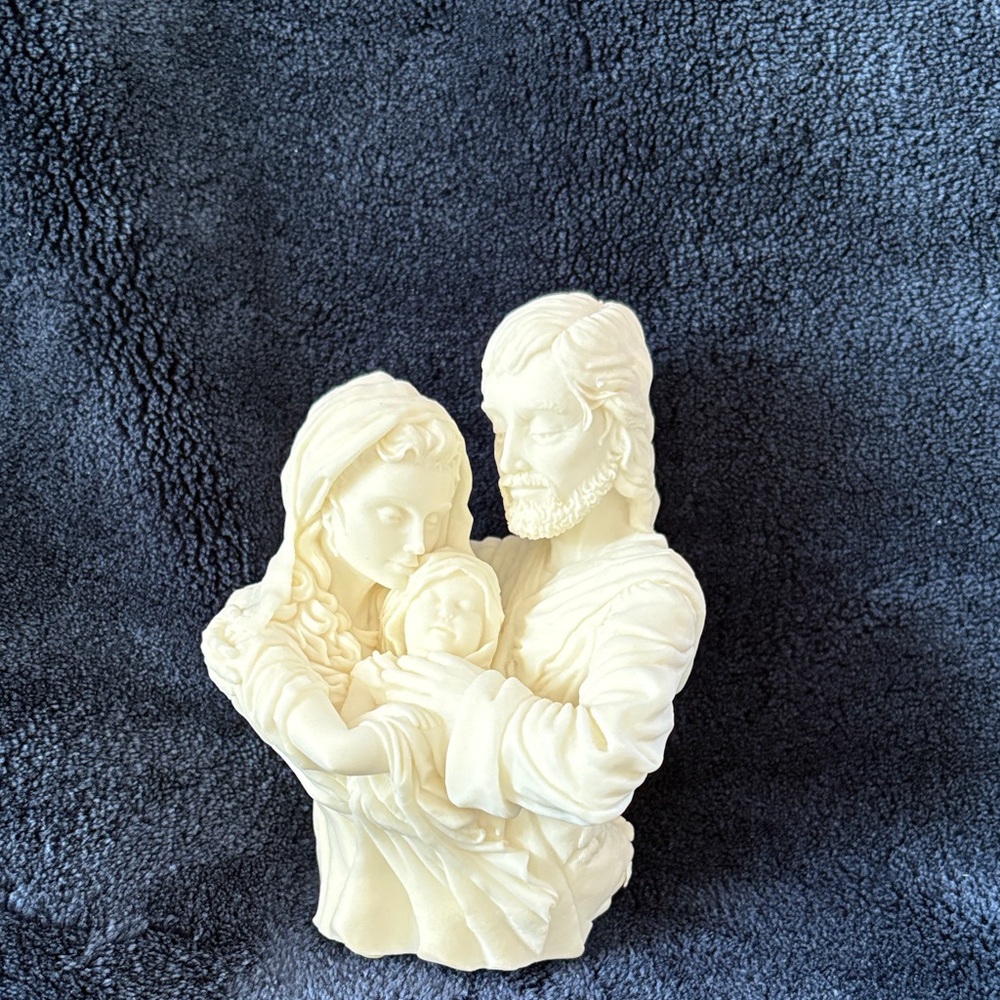 Mark Klaus Ivory Nativity 5” Sculpture, NIP